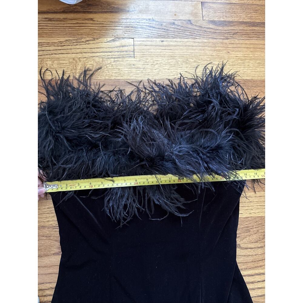 Bari Jay Black Faux-Feather Off-the-Shoulder Gown with Front Slit Size 13-14 C26 - Picture 7 of 12